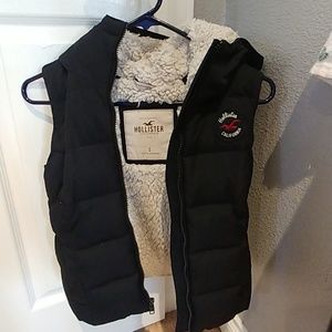 Hollister hooded puff vest